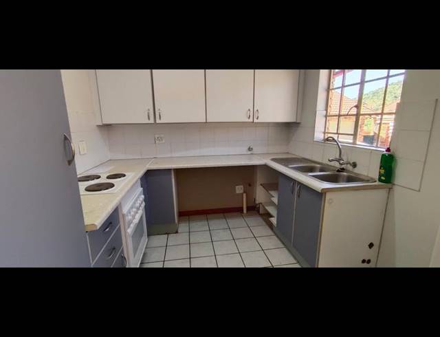 2 BEDROOM TOWNHOUSE FOR SALE IN AMANDASIG